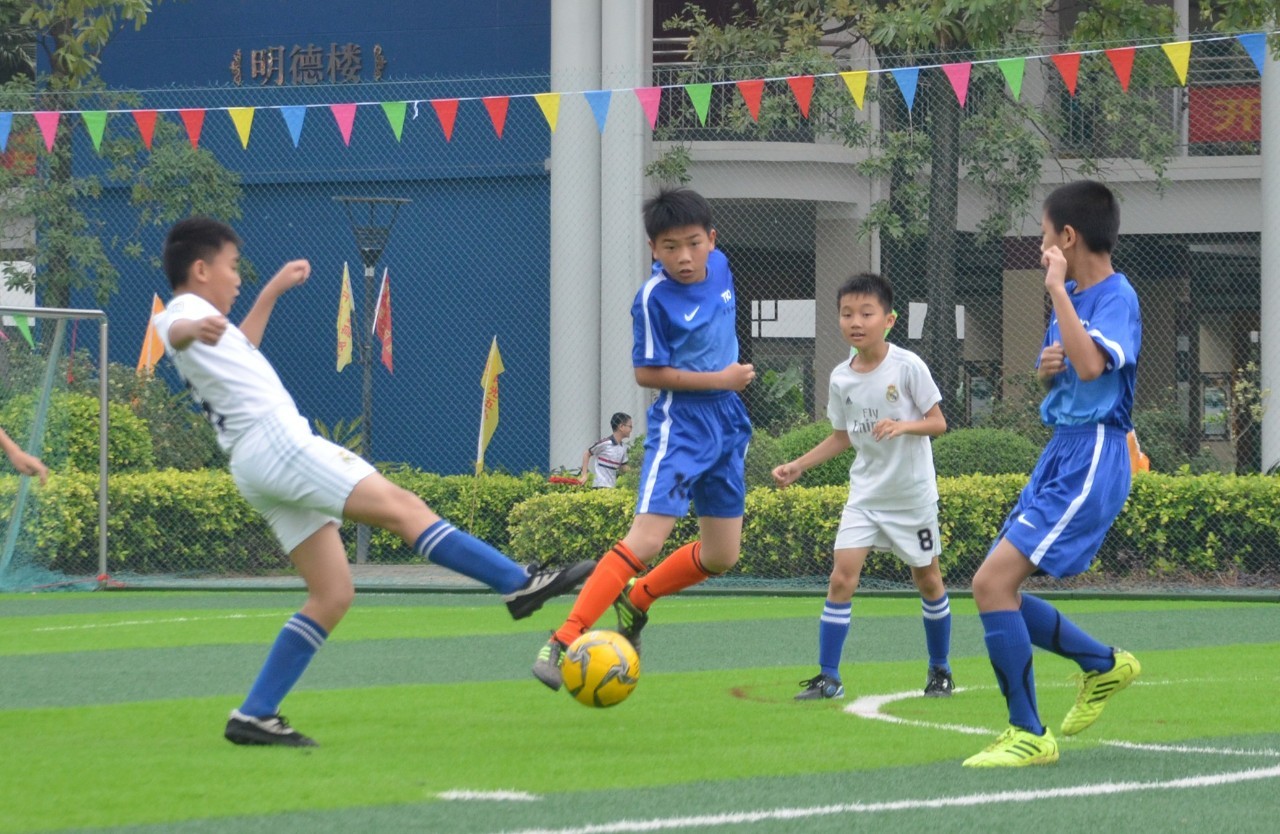 加比亚等方 加比亚等方