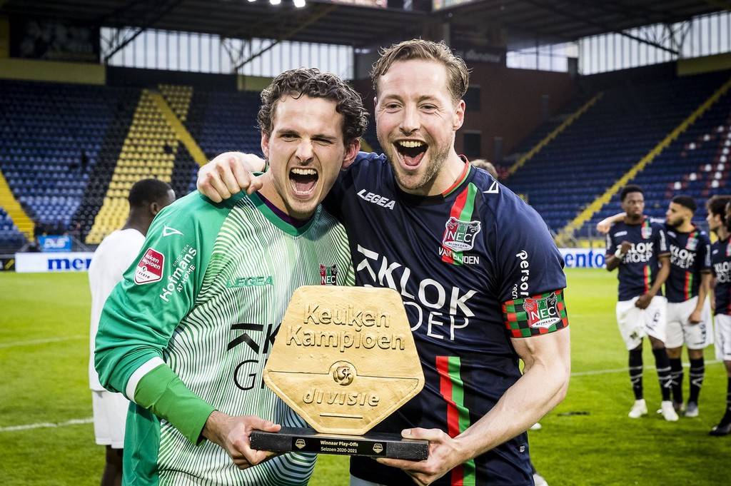 尤其是上半 尤其是上半