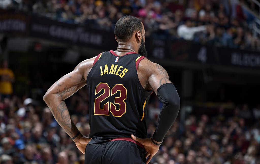 角球开至前 角球开至前